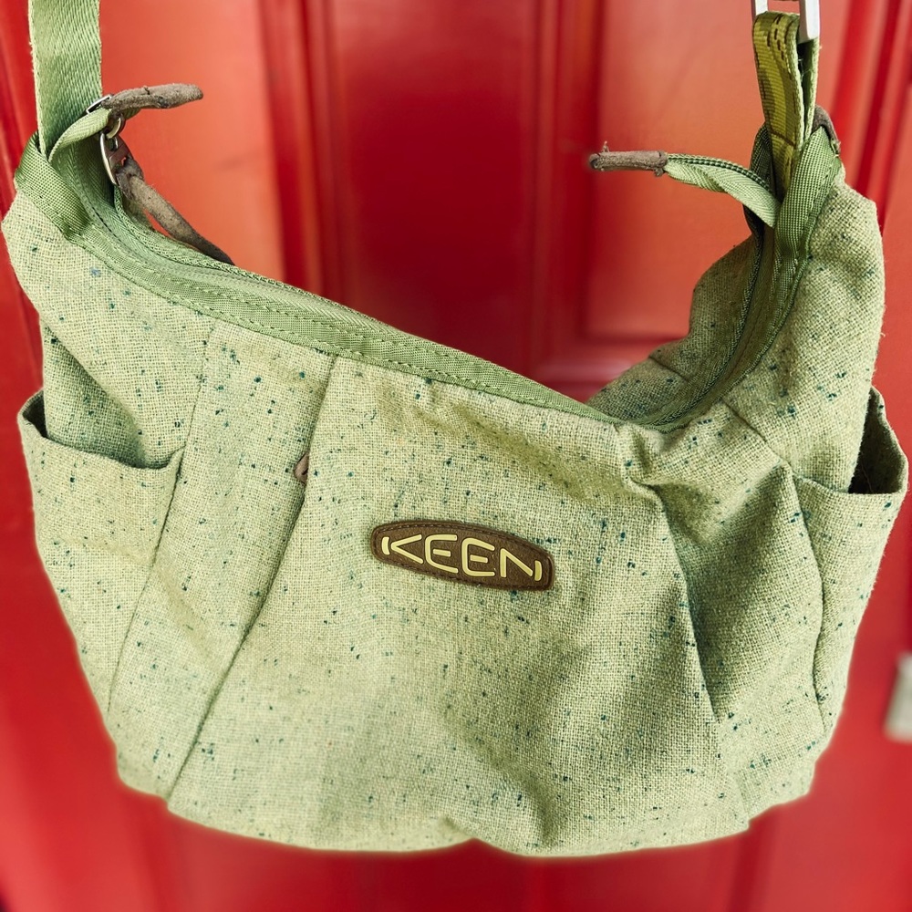KEEN Hybrid Transport Crossbody Bag
